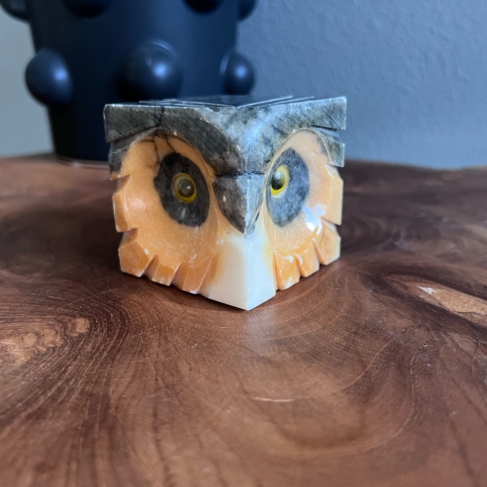 ✨SOLD✨ Unique Alabaster Owl Paperweight